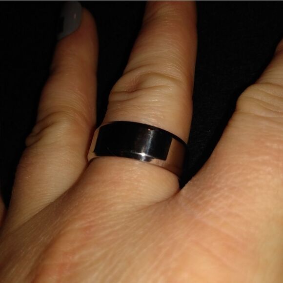 Stainless steel silver band, size 9 - Picture 2 of 7